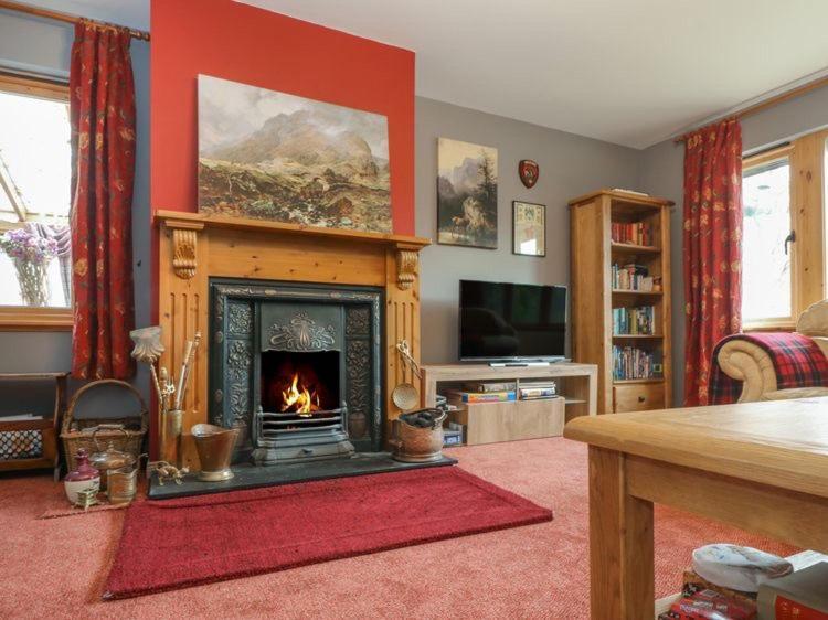 Tarmachan Cottage - West Highland Getaway Fort William Eksteriør billede